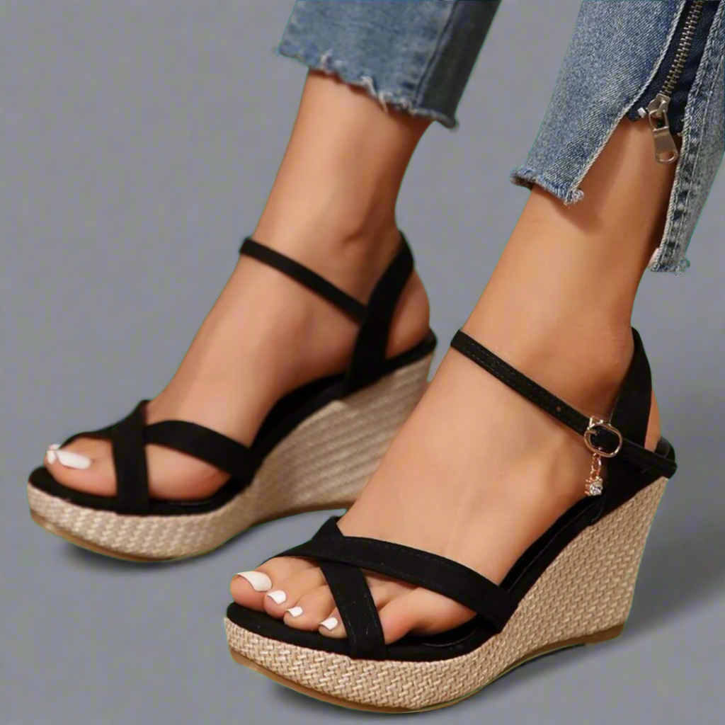 Xeltrud | Bequeme Sandalen mit Keilabsatz