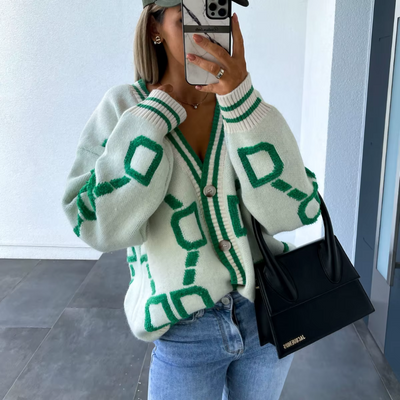 Zélie – Stylischer Oversize Cardigan