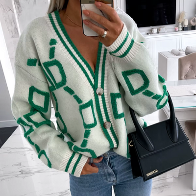 Zélie – Stylischer Oversize Cardigan