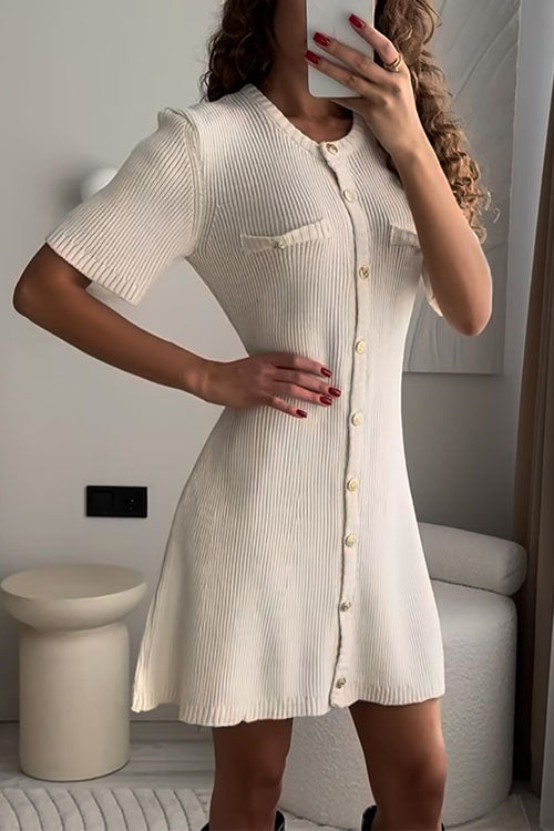 Weiches Heidi -Rosiedress Kurzarm Knopfverschluss Mini Strickkleid