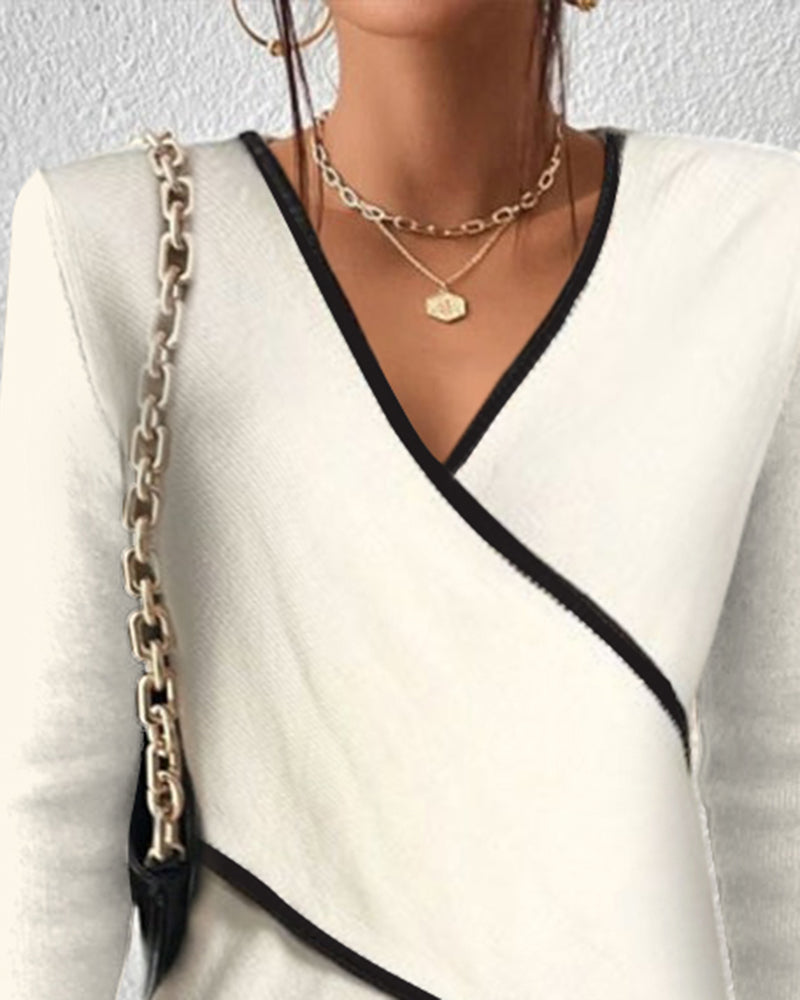 Wickel-Top mit Kontrastdetails | V-Ausschnitt | Elegante Silhouette