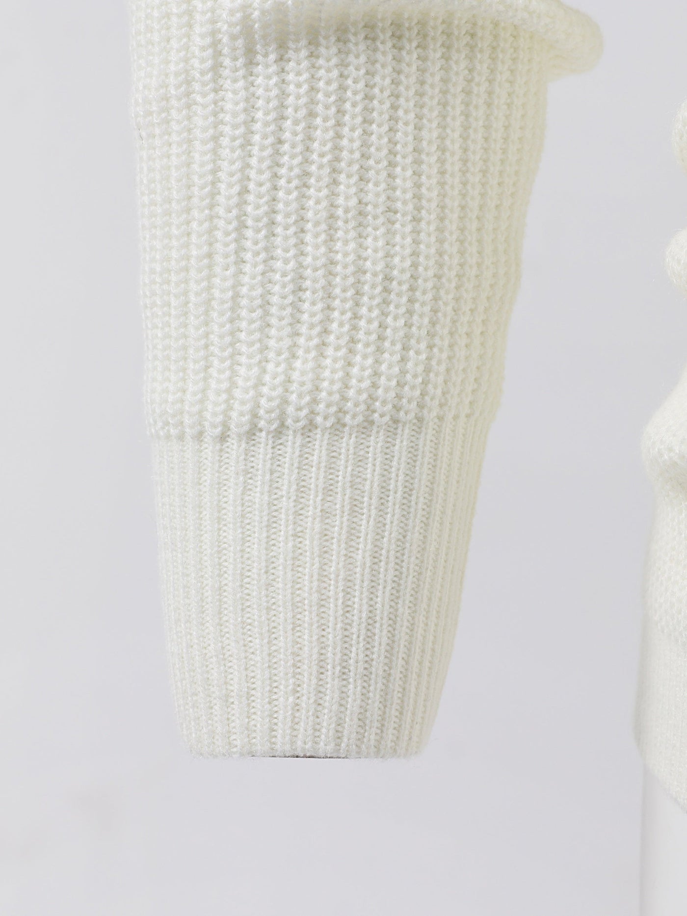 Adel | Klassischer Strickpullover mit runder Halspartie für den stilvollen Herbst und Winter