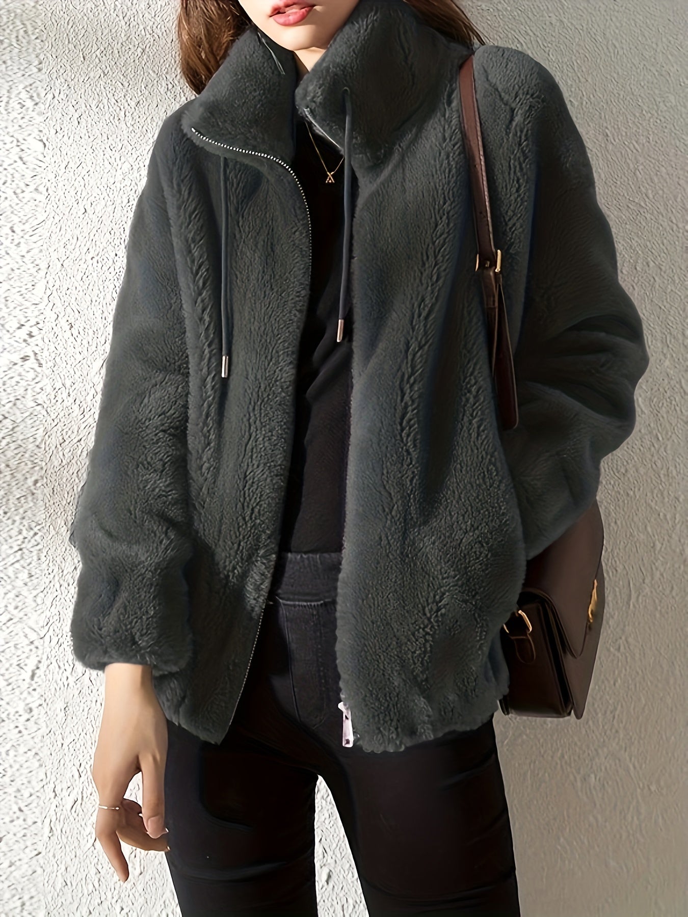Ätherische Wärme | Petra Teddy Jacke - Wo Stil auf Komfort trifft