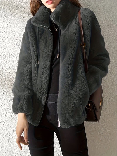 Ätherische Wärme | Petra Teddy Jacke - Wo Stil auf Komfort trifft