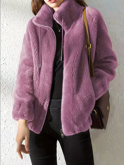 Ätherische Wärme | Petra Teddy Jacke - Wo Stil auf Komfort trifft