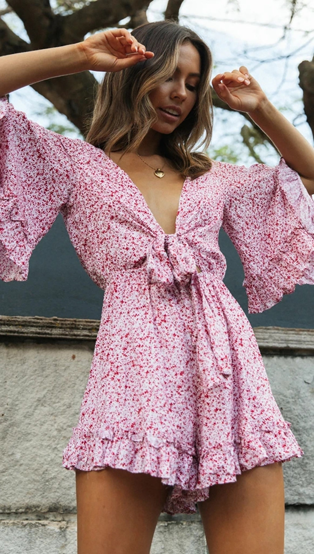 Bell Playsuit | Stilvolle Raffinesse im Einteiler-Wunder