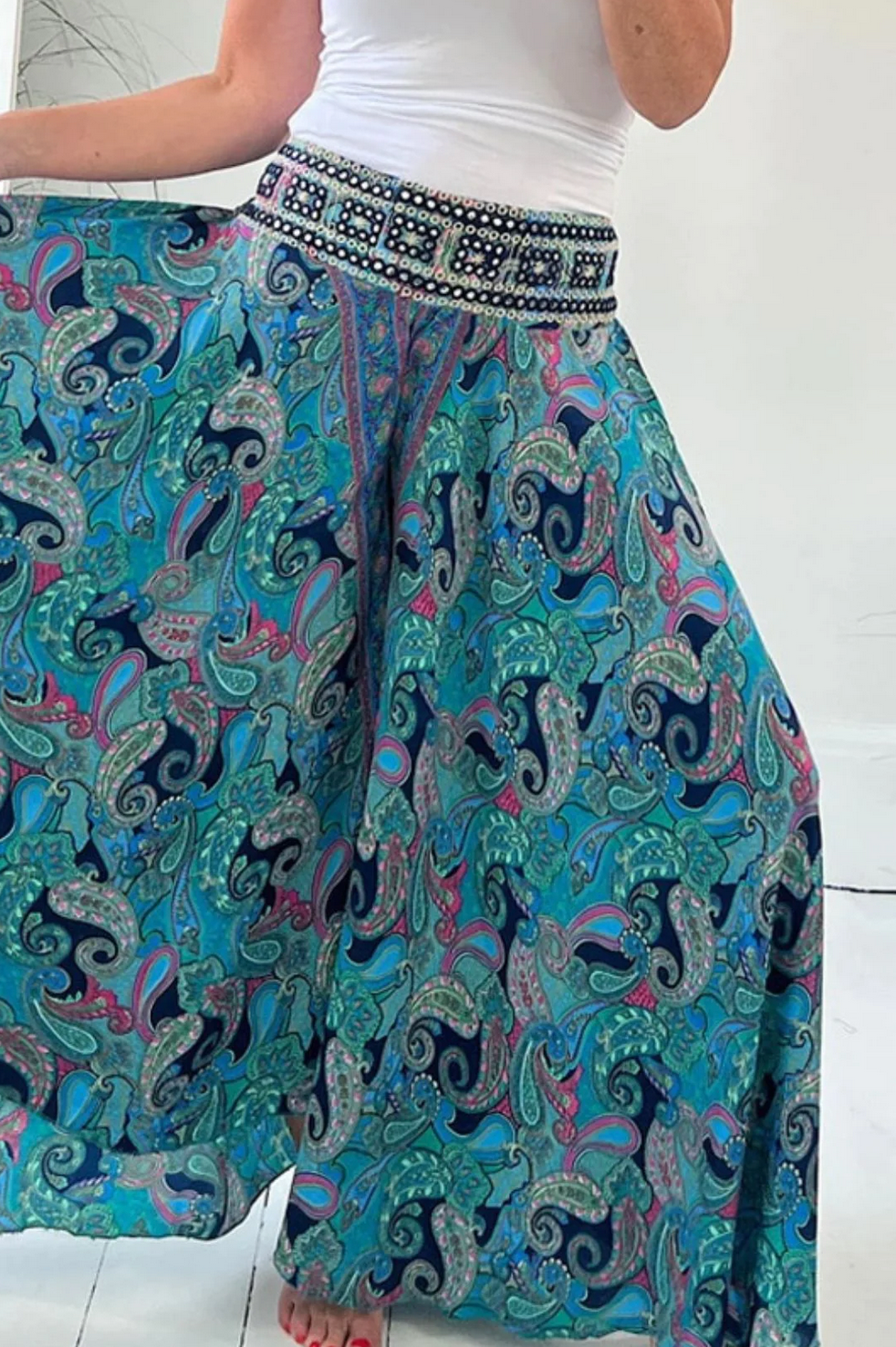 Belle | Kleiderhosen für einen trendigen Sommer