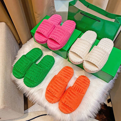 Cosy Bliss | Pelzige Hausschuhe für ultimativen Komfort