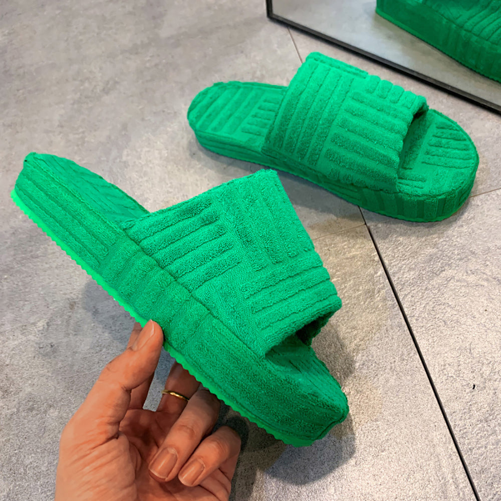 Cosy Bliss | Pelzige Hausschuhe für ultimativen Komfort