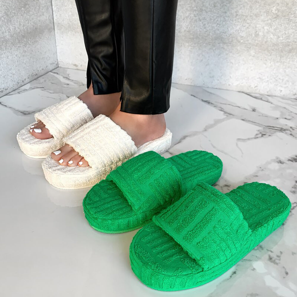 Cosy Bliss | Pelzige Hausschuhe für ultimativen Komfort