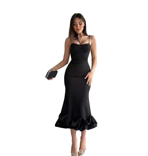 Emily® | Ärmelloses, figurbetontes Kleid mit Rüschenbesatz