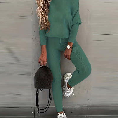 Jana Glamour | Erhöhen Sie Ihren Stil mit dem unwiderstehlich lässigen zweiteiligen Sport-Set