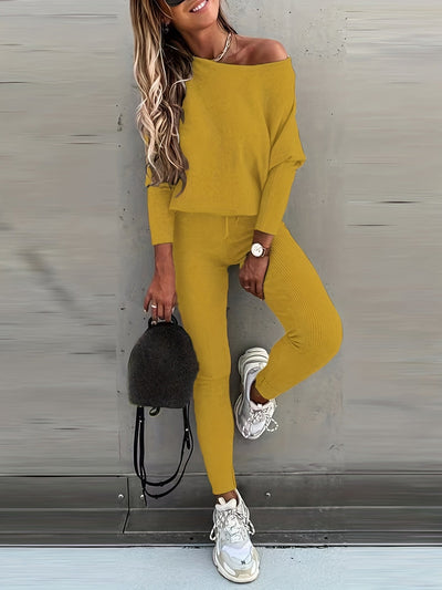 Jana Glamour | Erhöhen Sie Ihren Stil mit dem unwiderstehlich lässigen zweiteiligen Sport-Set