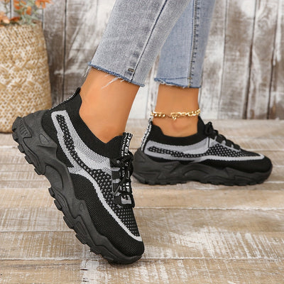 Jessika Charm | Erhöhen Sie Ihren Schritt mit strahlenden Mesh-Plattform-Sneakers