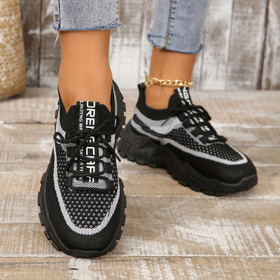 Jessika Charm | Erhöhen Sie Ihren Schritt mit strahlenden Mesh-Plattform-Sneakers