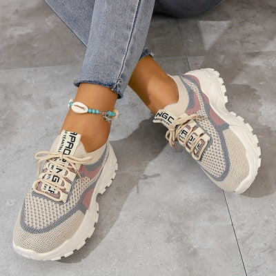 Jessika Charm | Erhöhen Sie Ihren Schritt mit strahlenden Mesh-Plattform-Sneakers