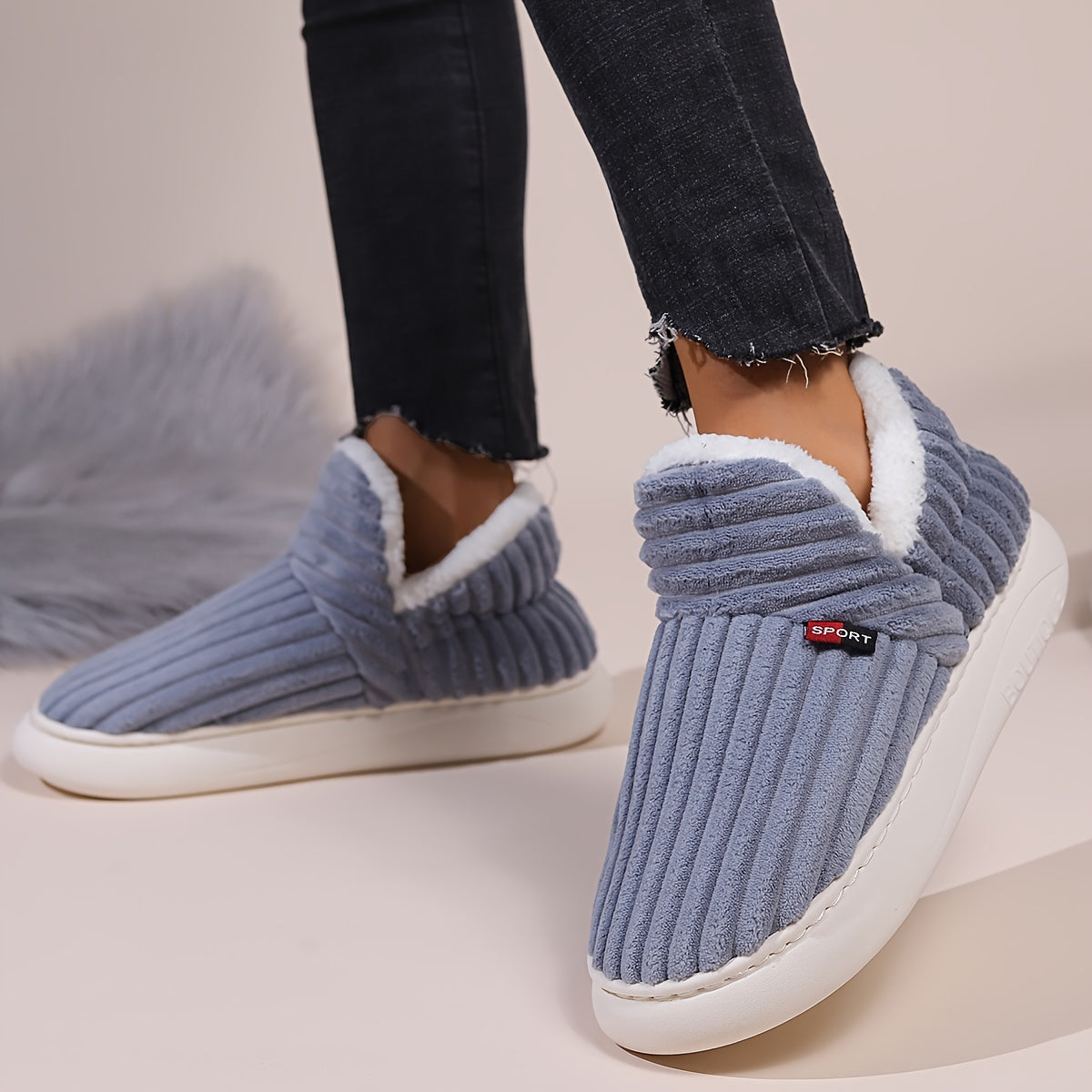 Karin Elegance | Cozy Bliss Plüschpantoffeln für luxuriösen Komfort und Stil