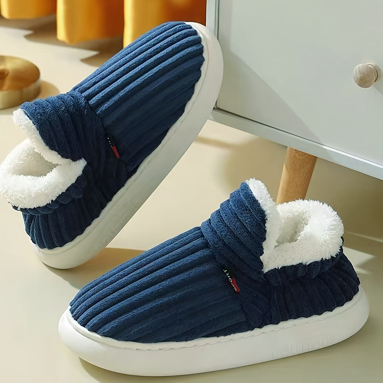 Karin Elegance | Cozy Bliss Plüschpantoffeln für luxuriösen Komfort und Stil