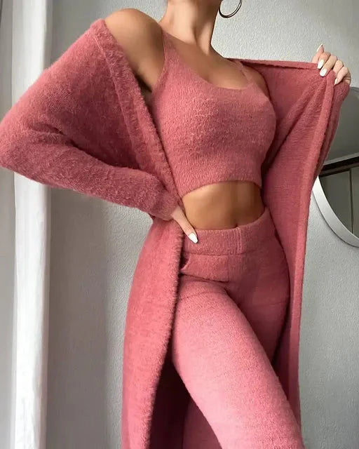 Karin Set | Erhöhen Sie Ihren Stil und Komfort mit unserem 3-teiligen Velvet Delight