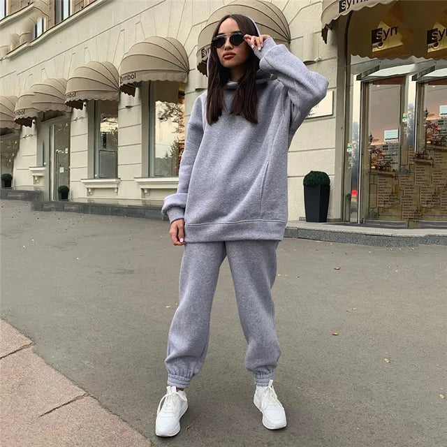 Katharina Winter Trainingsanzug Set | Erhöhen Sie Ihren Stil, entzünden Sie Ihr Workout!