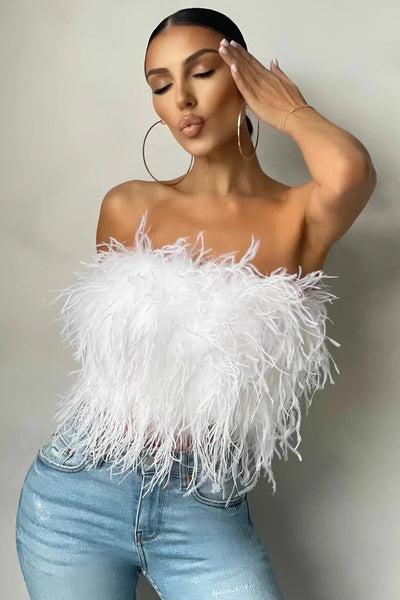Katrine Feather Top | Stylisches Feder-Crop-Top ist ein Top-Trend in diesem Jahr