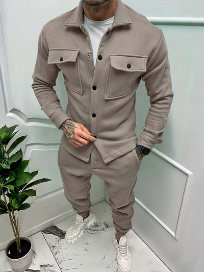Kevin | Umfassen Sie Raffinesse mit dem zweiteiligen Herren-Ensemble aus Baumwollmix