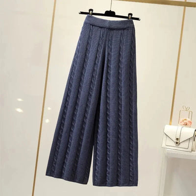 KnitWide  | Winterzauber, Die Gemütliche Eleganz der Gestrickten Weiten Beinhosen
