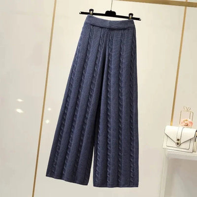 KnitWide  | Winterzauber, Die Gemütliche Eleganz der Gestrickten Weiten Beinhosen