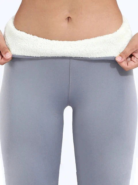 Leonie | Hochtaillierte Samt-Leggings für kuscheligen Komfort!