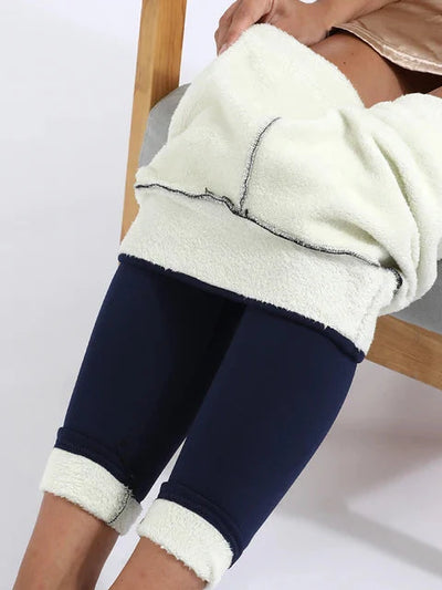 Leonie | Hochtaillierte Samt-Leggings für kuscheligen Komfort!