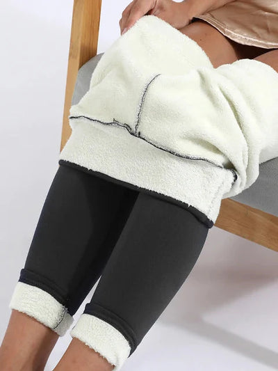 Leonie | Hochtaillierte Samt-Leggings für kuscheligen Komfort!