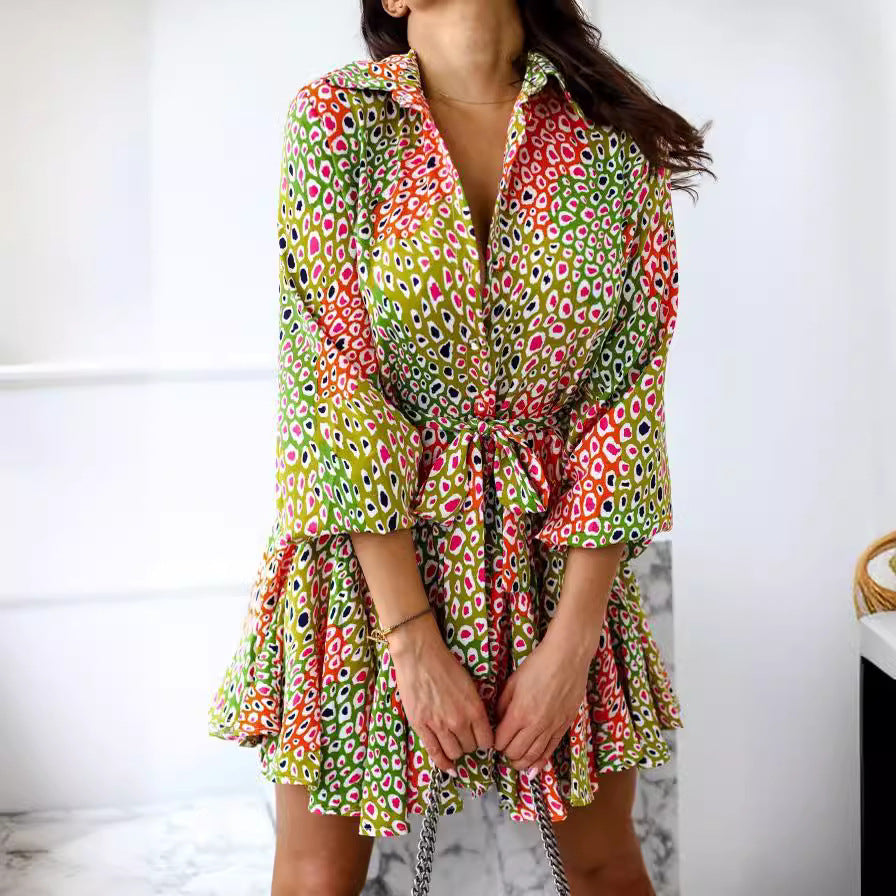 Zarina® | Bunt gestreiftes Kleid mit ausgestelltem Schnitt