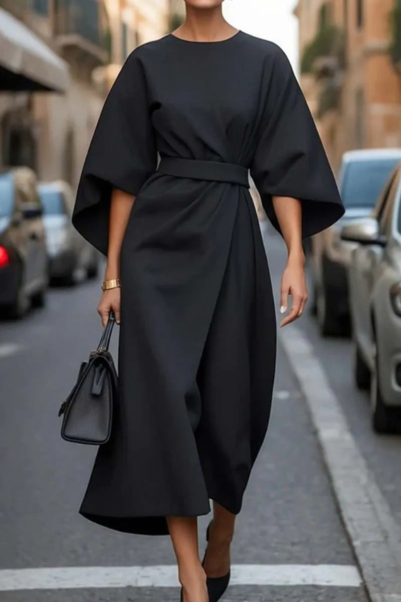 Rae® | Elegantes Kleid mit sublimiertem Silhouette-Gürtel