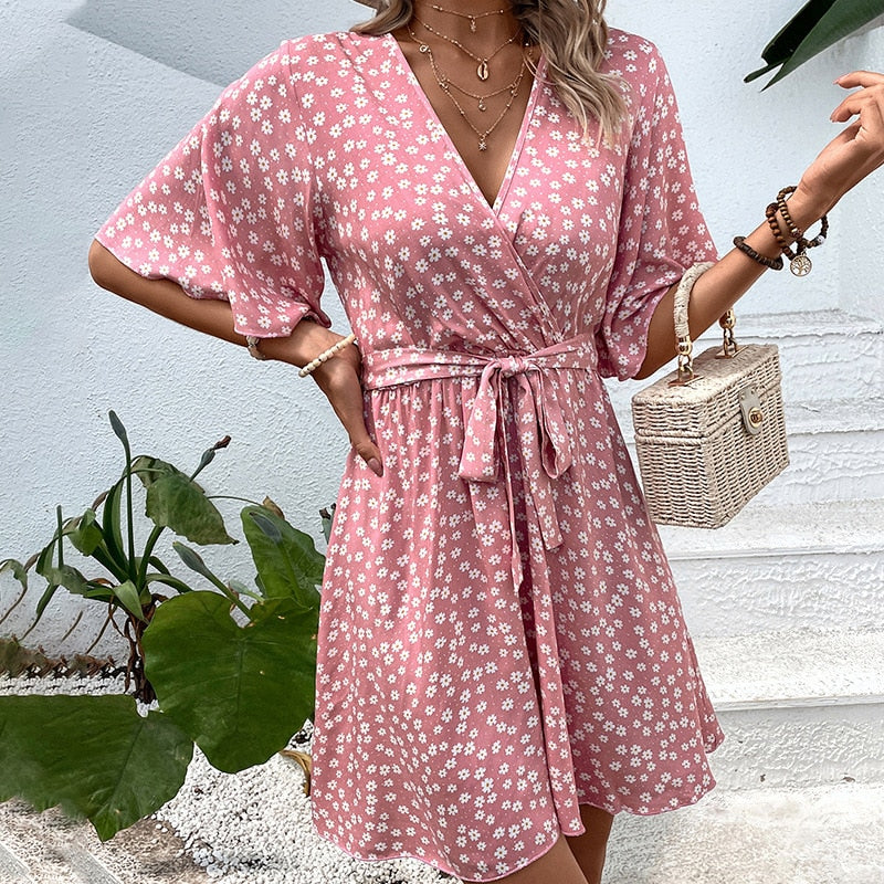 Warmes - Rosa Kleid mit floralem Design für dich