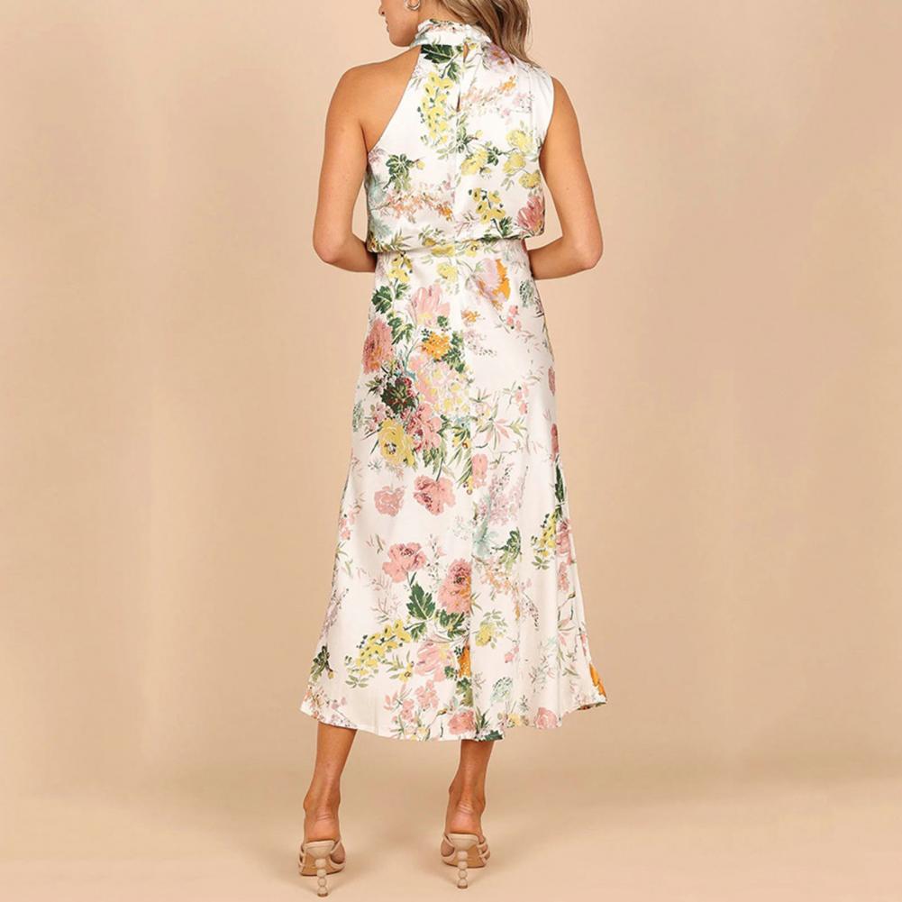 Olga® | Rückenfreies Kleid mit Blumenmuster und elegantem Kragen