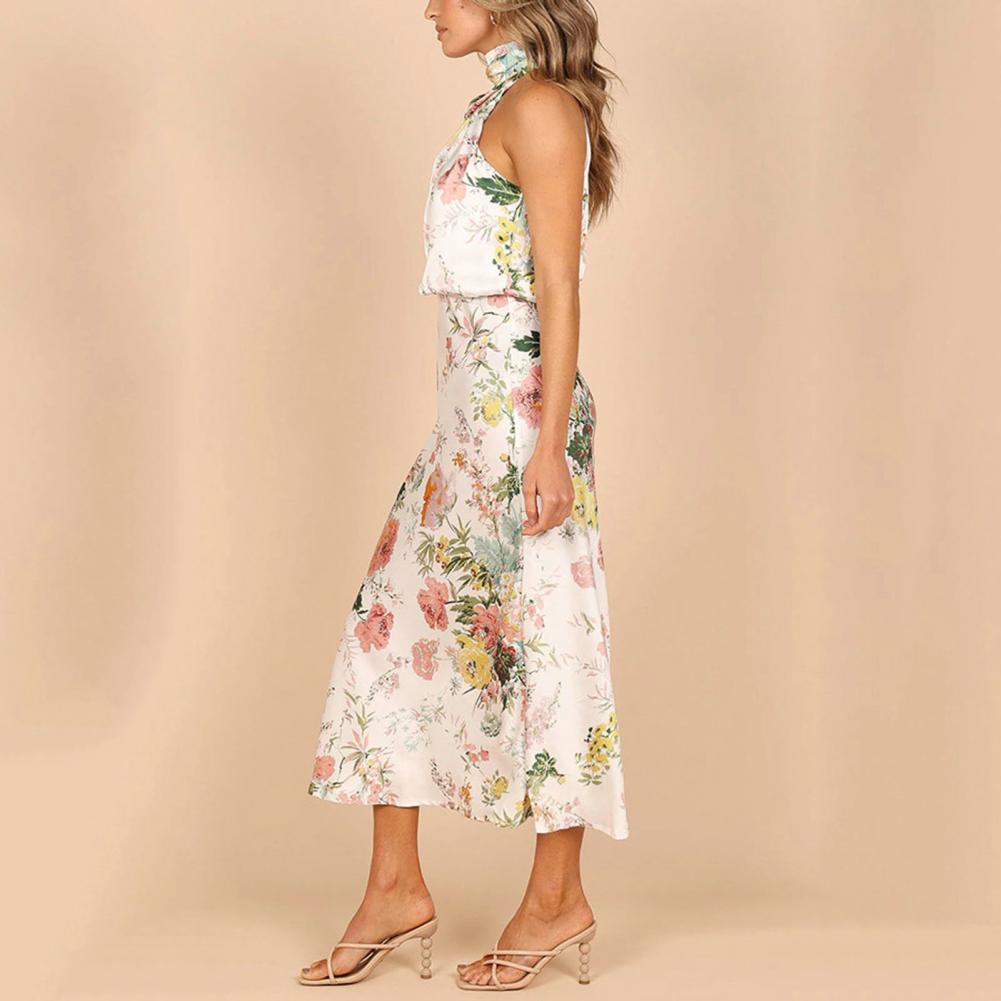 Olga® | Rückenfreies Kleid mit Blumenmuster und elegantem Kragen