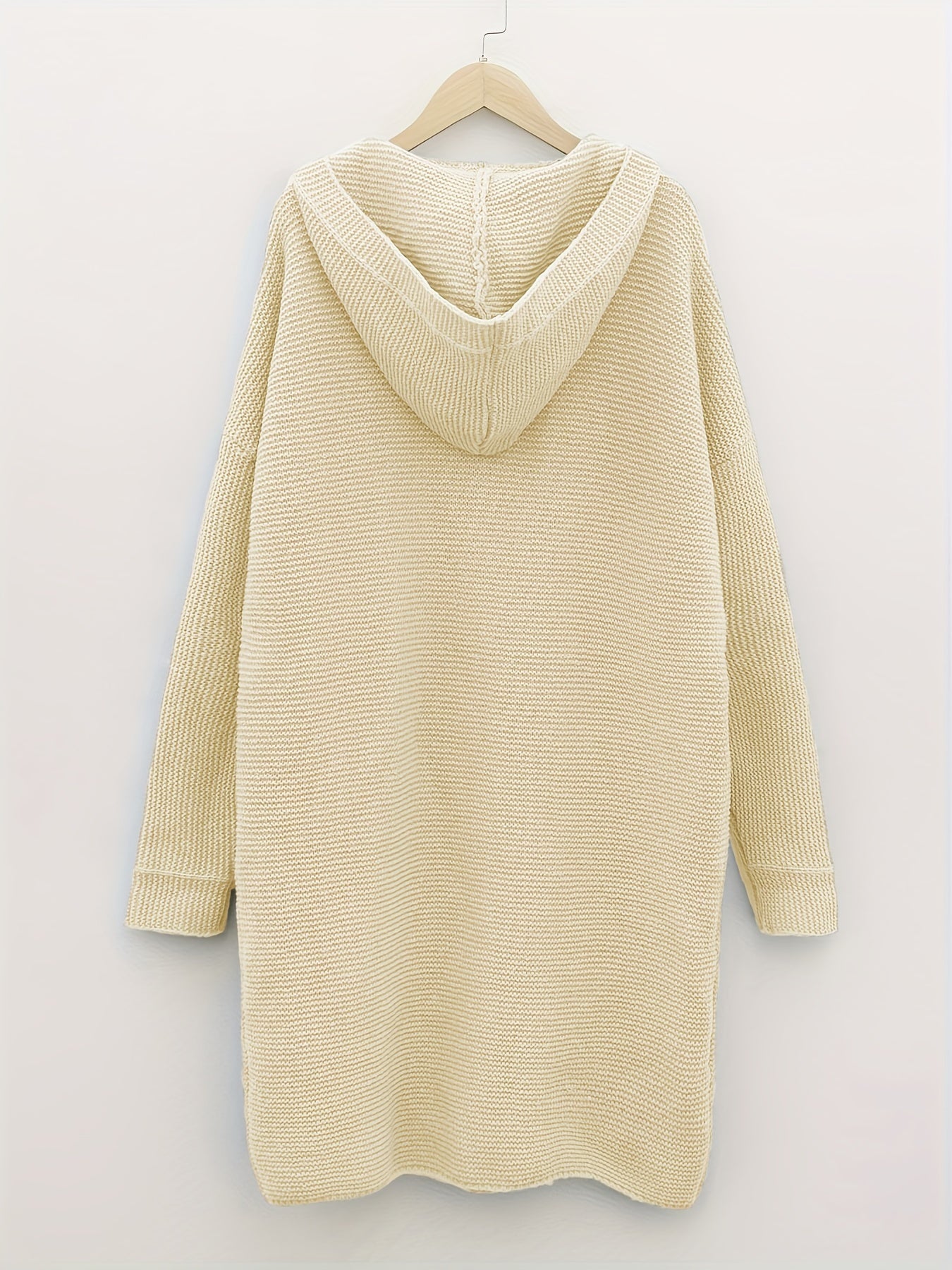 Saskia Elegance | Kurvenumspielende Strickjacke mit Kapuze für mühelosen Stil in großen Größen