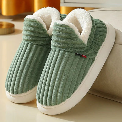 Snuggle Strides | Walk the Talk in unseren rutschfesten Baumwollschuhen - Ihr ultimativer High-Plush-Komfort