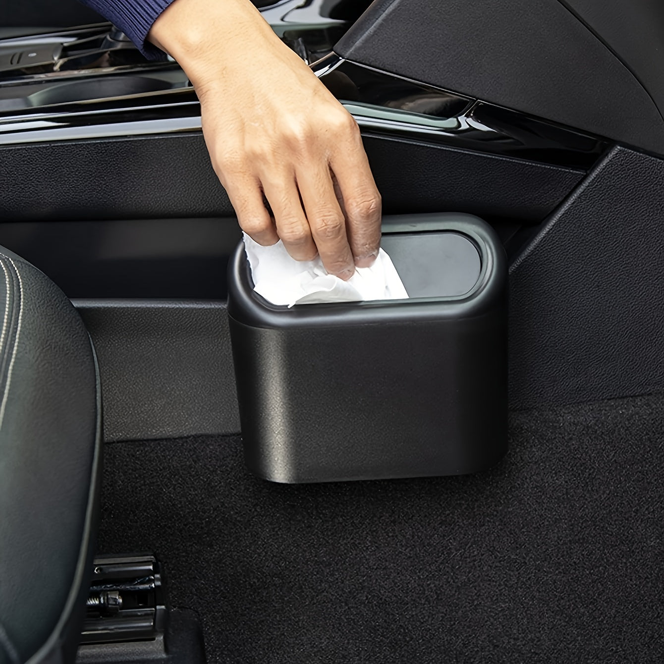 SwiftBin | Auto-Mülleimer - Ihr stylischer Reisebegleiter für die Reinigung unterwegs