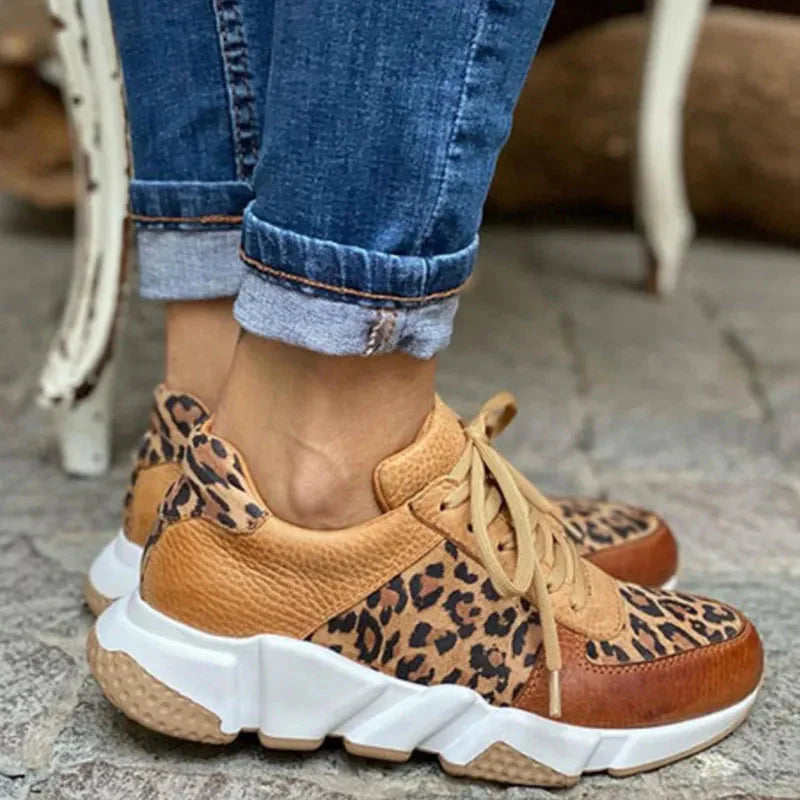 Tigra - Lässige vulkanisierte Sneakers mit wildem Leopard-Muster und dicken Sohlen
