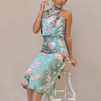 Olga® | Rückenfreies Kleid mit Blumenmuster und elegantem Kragen