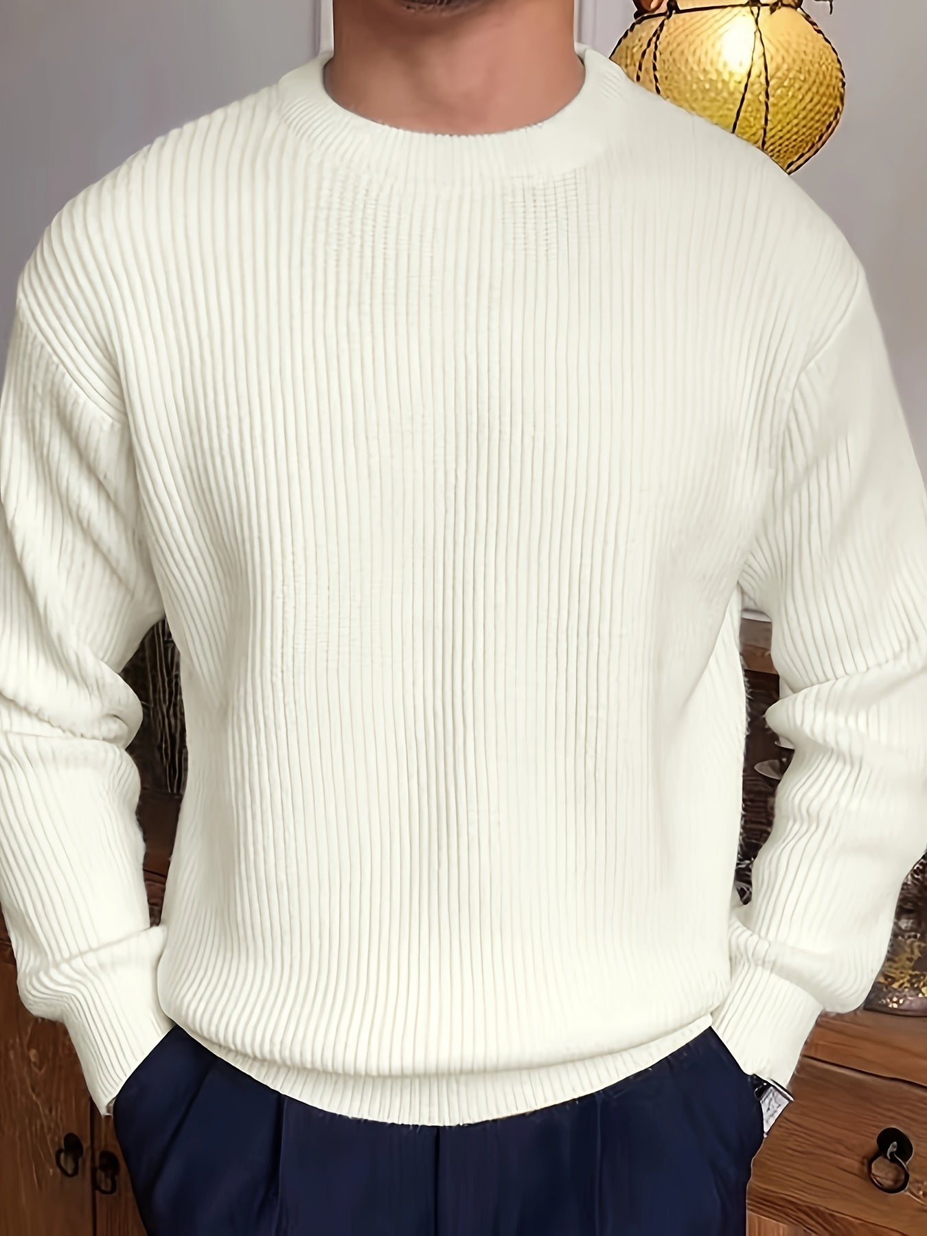 Yve | Herbst & Winter Eleganz, Herren Rundhals Pullover mit warmer Stricktextur
