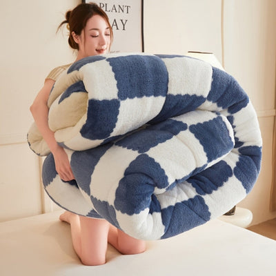 Zeitgemäße Karierte Fleece-Bettdecke – Warm & Stilvoll