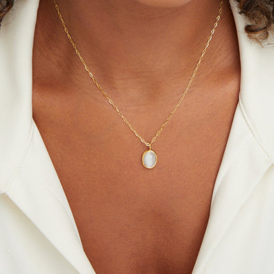 Weißes Opal-Halsband